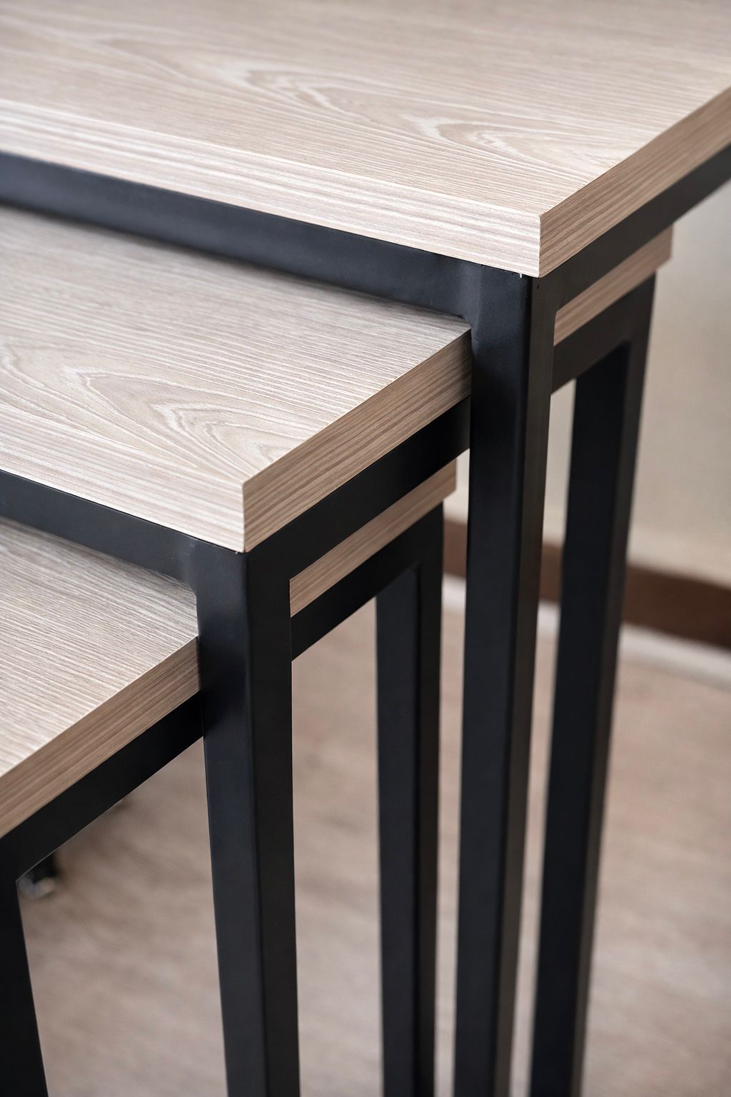  Luxury Nesting Tables 3 in 1 set Compact Modern Design for Space Saving for Any Room Model Office
